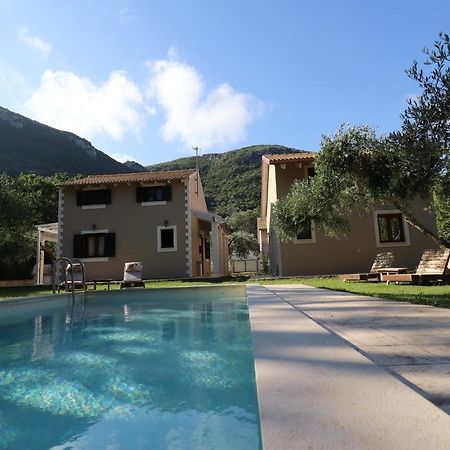 Theonymfi Luxury Villas Doukades Екстер'єр фото