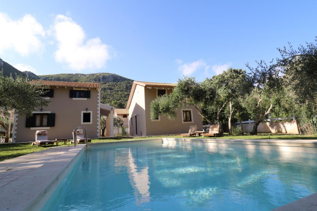 Theonymfi Luxury Villas Doukades Екстер'єр фото