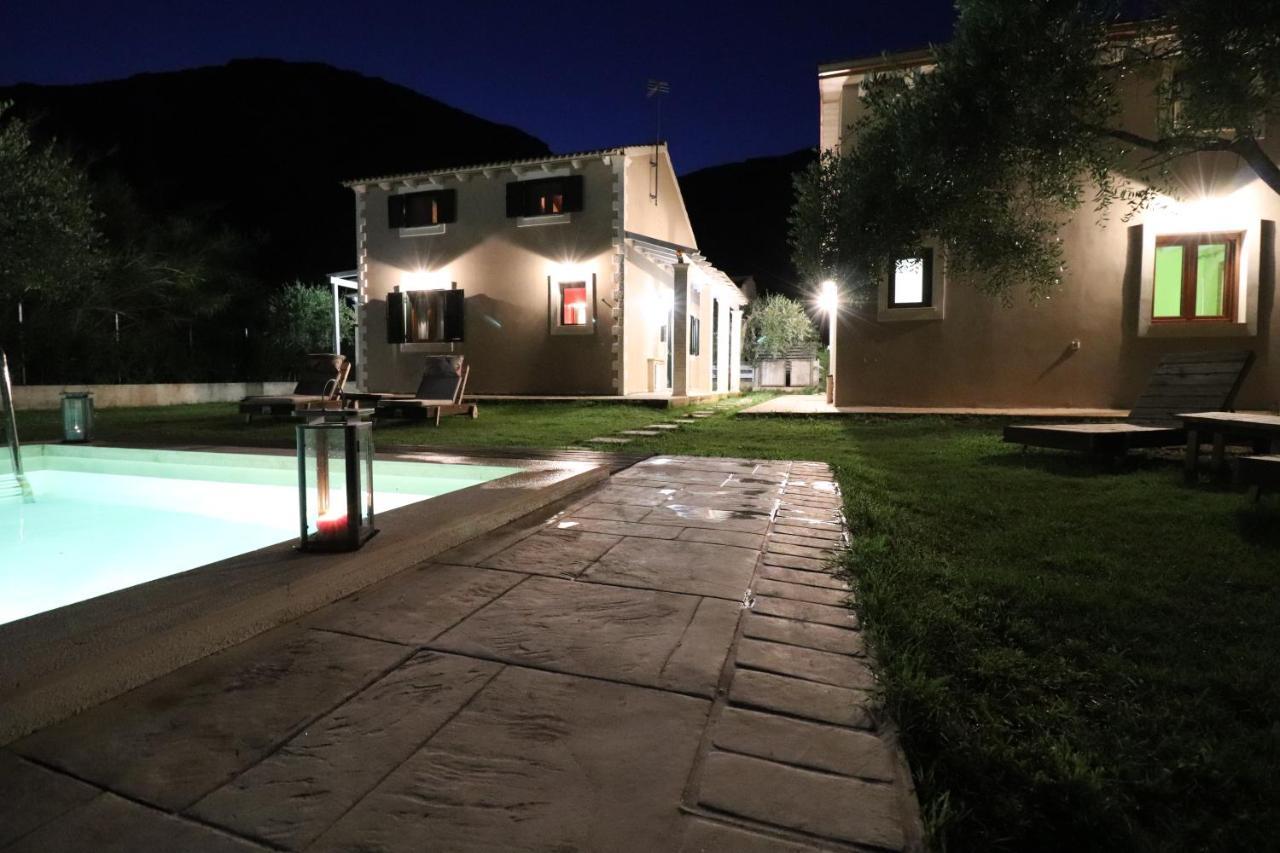 Theonymfi Luxury Villas Doukades Екстер'єр фото